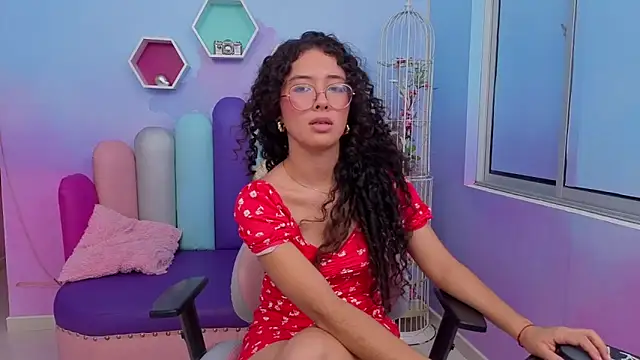 Sasha-Monroe's cam snapshot