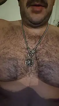 CloudyMuscleBeefy live sex cam