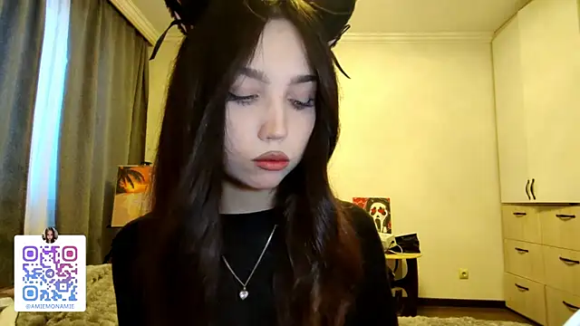 Qwami_Amie's cam snapshot