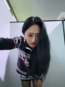 so-linger live sex cam