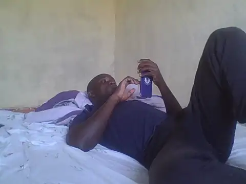 UsTwo_'s cam snapshot