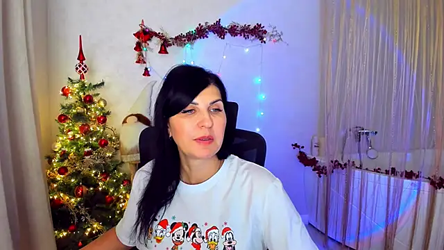 Moon_Veloure1's cam snapshot