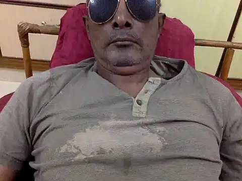 Lookin4Kinky_Partner's cam snapshot