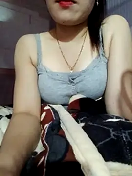 LucyyLy's cam snapshot