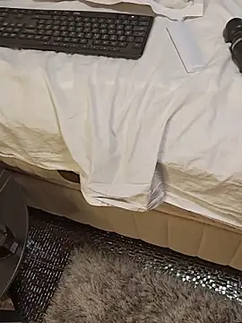 AvaDivaMilf live sex cam