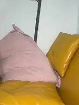 luna-sisi's cam snapshot