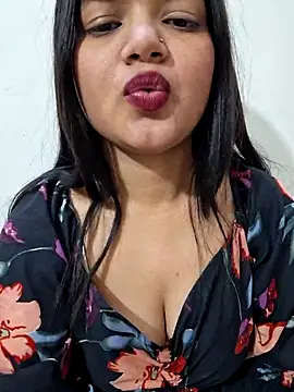 DIMPLE-GIRL88 live sex cam