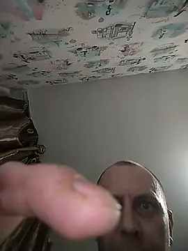 MaxDevilWhite's cam snapshot