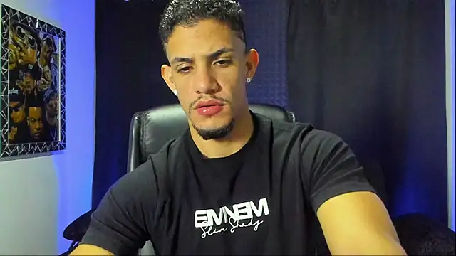 jhonnysnow17 live sex cam