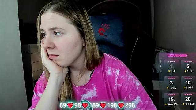 Olivia_Munk's cam snapshot