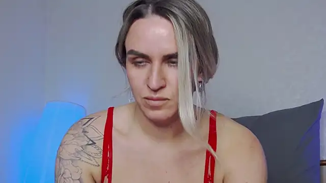 SofiJames's cam snapshot