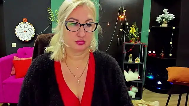 ChristyBrooks's cam snapshot