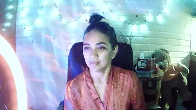 MiiaVelasquez's cam snapshot