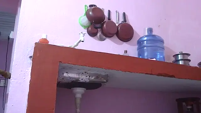 Pooja-suman's cam snapshot