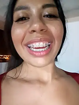 Angeeelina@xh's cam snapshot