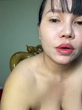 Volly_moon's cam snapshot