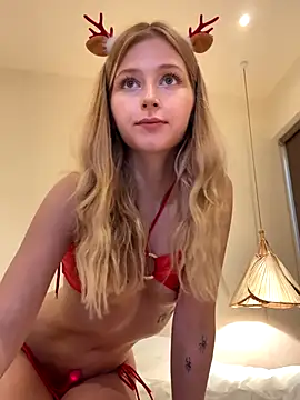 LunaRase live sex cam