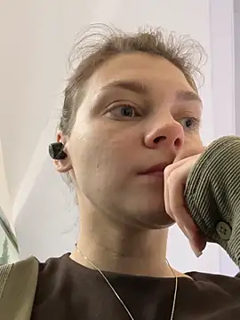 ValenciaShock live sex cam