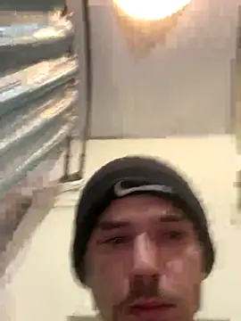 Lovemilfs@xh live sex cam