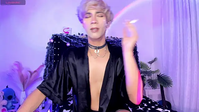 Cooperrosscute233 live sex cam