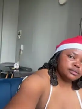 Curveysinaa's cam snapshot