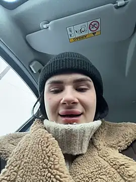 MiraReach live sex cam