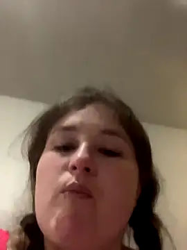 BuzzBunni69 live sex cam