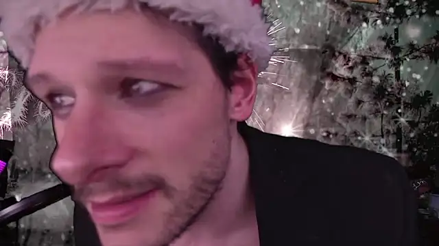 MasterDaddyCool's cam snapshot