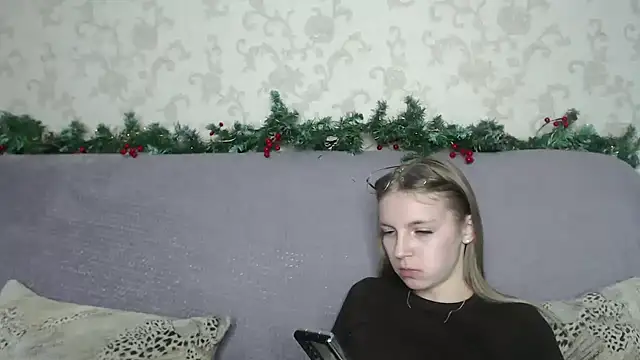 HitGyrl's cam snapshot