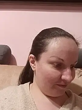 BustyLadyAlma live sex cam