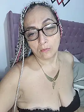 AlessandraLeroy's cam snapshot