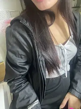 Mina048's cam snapshot