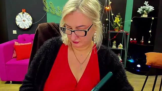 ChristyBrooks live sex cam