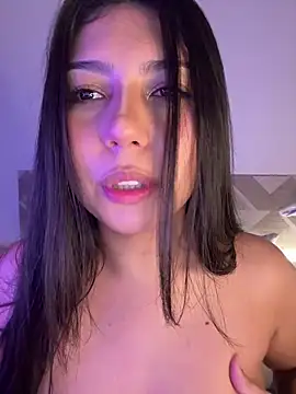 Maii_chan live sex cam