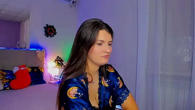 Laura_Leee's cam snapshot