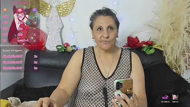 merlyna_goldens live sex cam