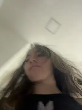 Sophie_LS's cam snapshot