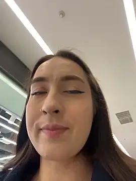 Holly_Play's cam snapshot