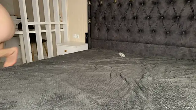 Lovely_Bunnyhot live sex cam