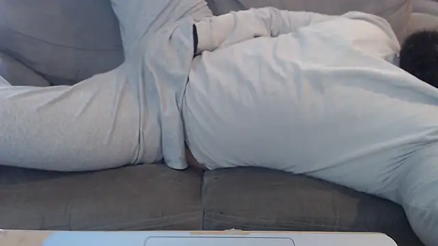 hugemachohandsome live sex cam