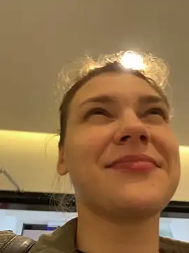 ValenciaShock live sex cam