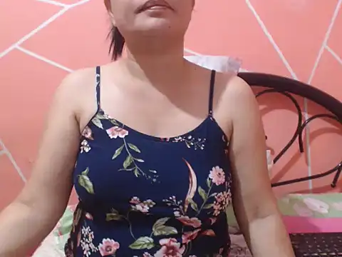 _wetty_kitty_ live sex cam