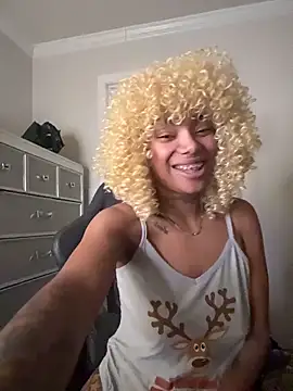 butterflybootyy live sex cam