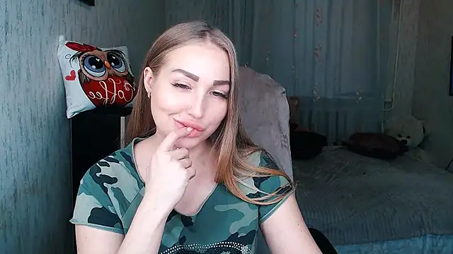 _KittyBoo live sex cam