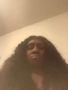 ItsForeignbabe's cam snapshot