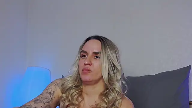 SofiJames's cam snapshot