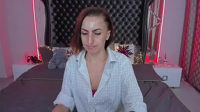 Rebecca_Diamond's cam snapshot