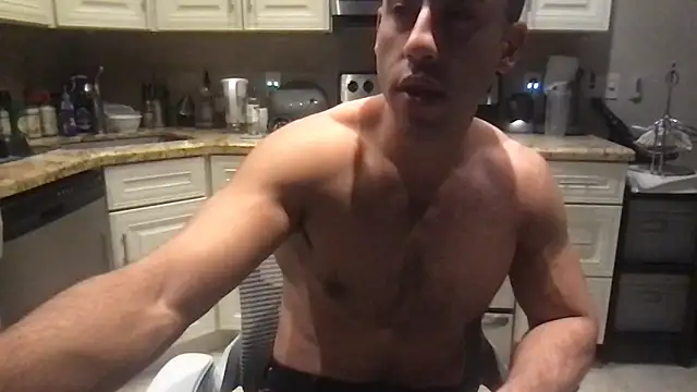 BigGuyMuscle live sex cam