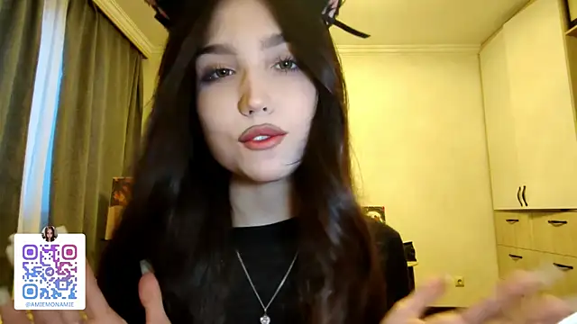 Qwami_Amie live sex cam