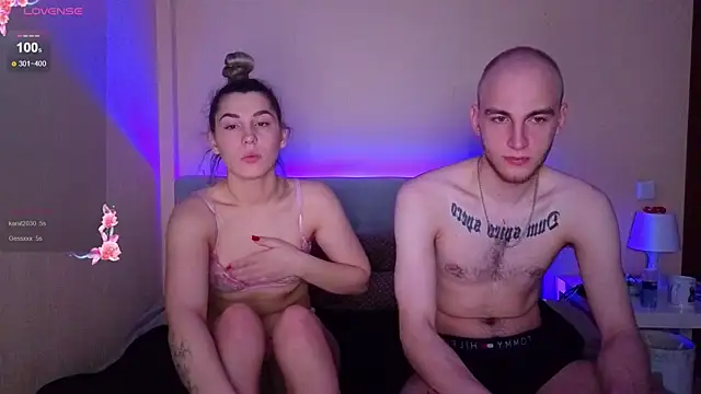 weddingcouple's cam snapshot